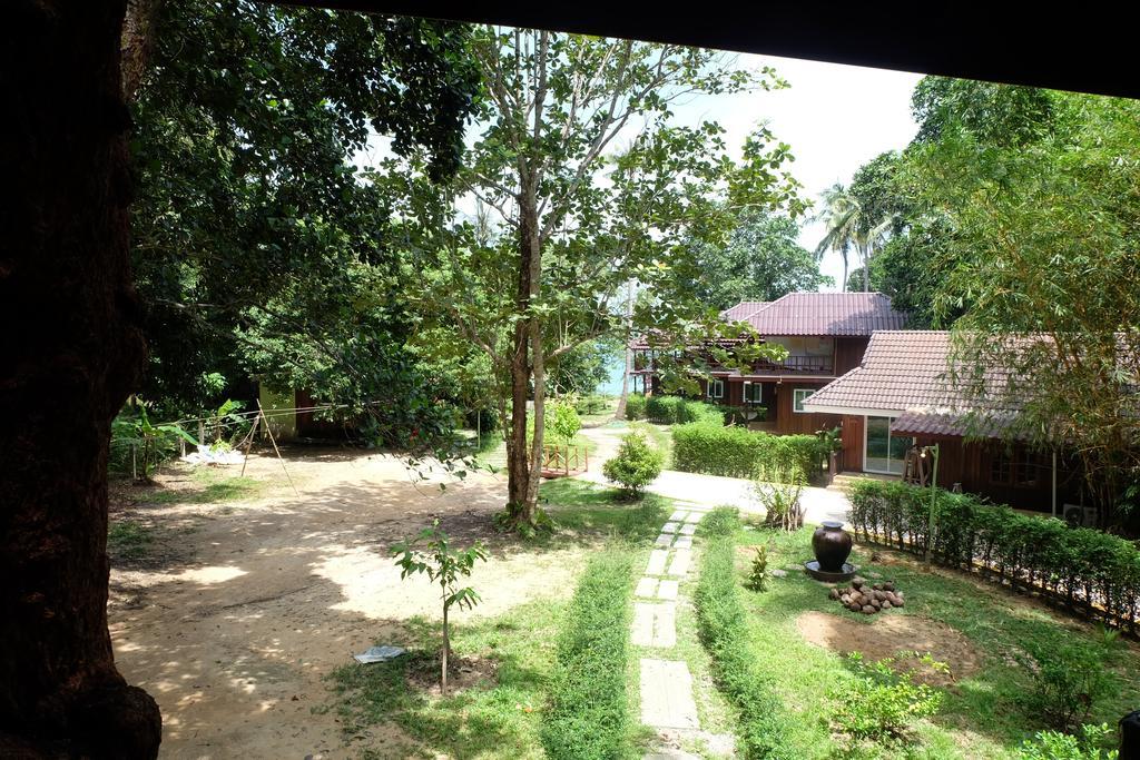 Hotel The Sun Koh Phayam Exterior foto
