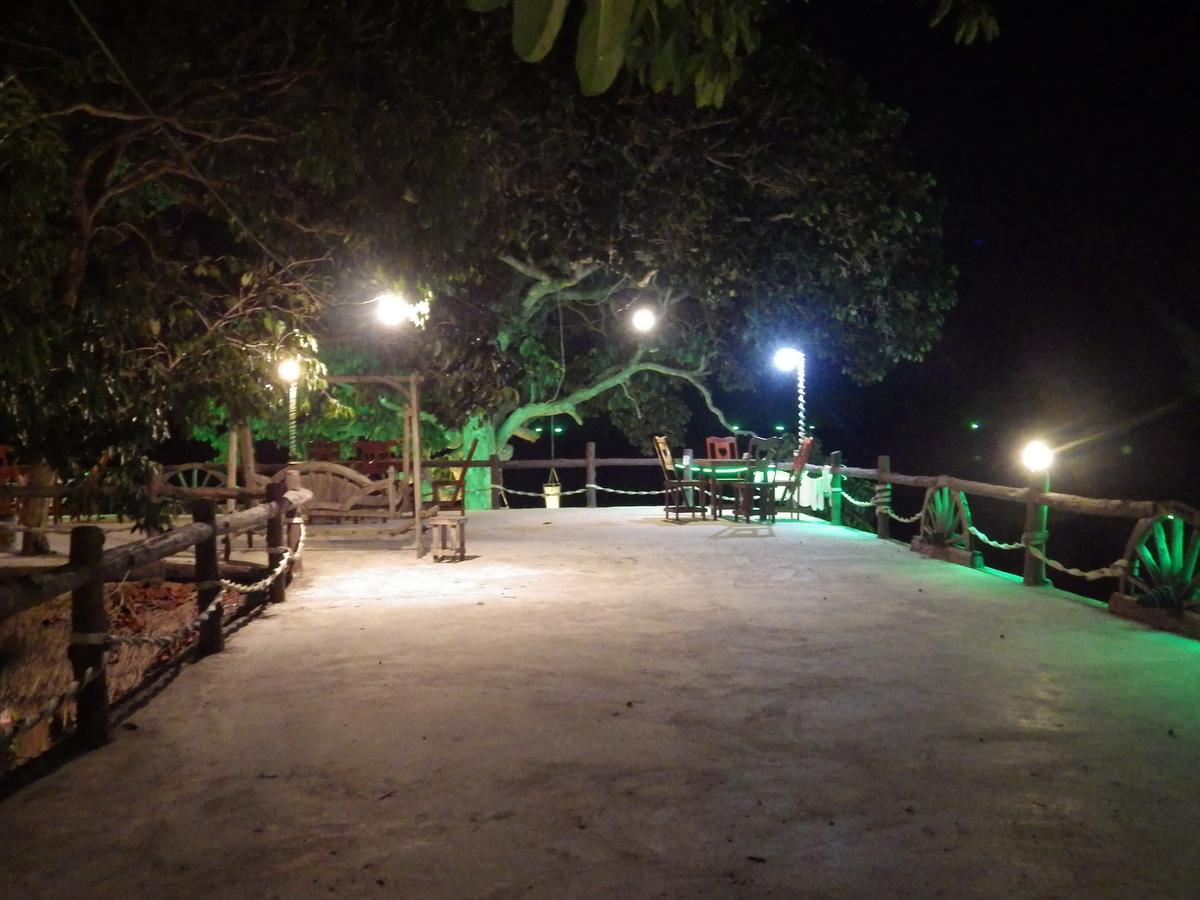 Hotel The Sun Koh Phayam Exterior foto