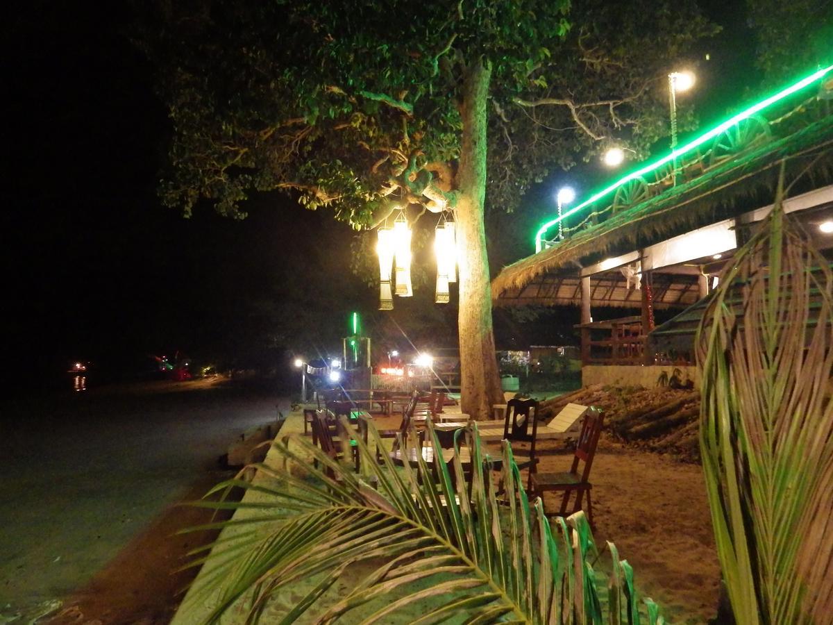 Hotel The Sun Koh Phayam Exterior foto