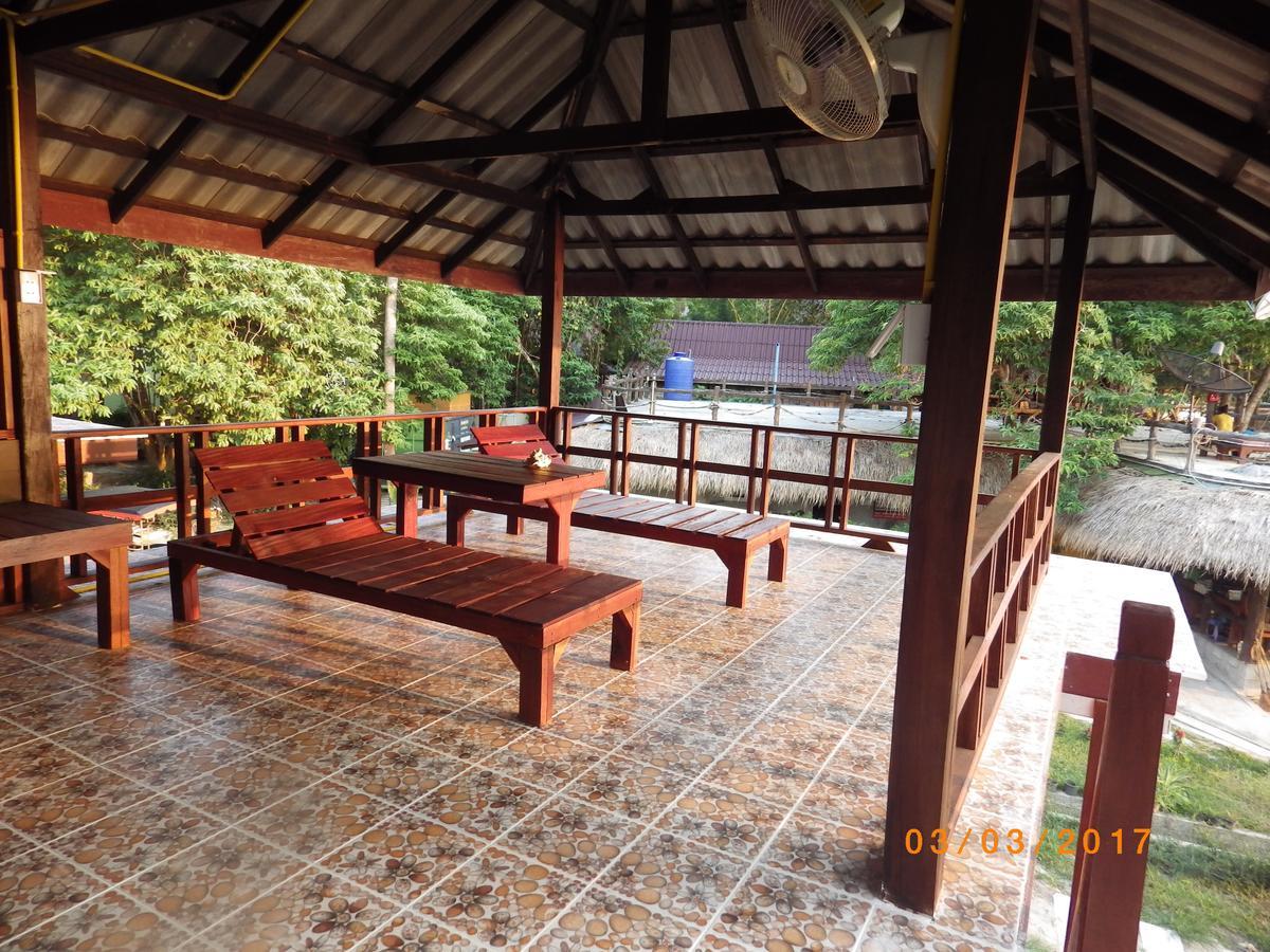 Hotel The Sun Koh Phayam Exterior foto