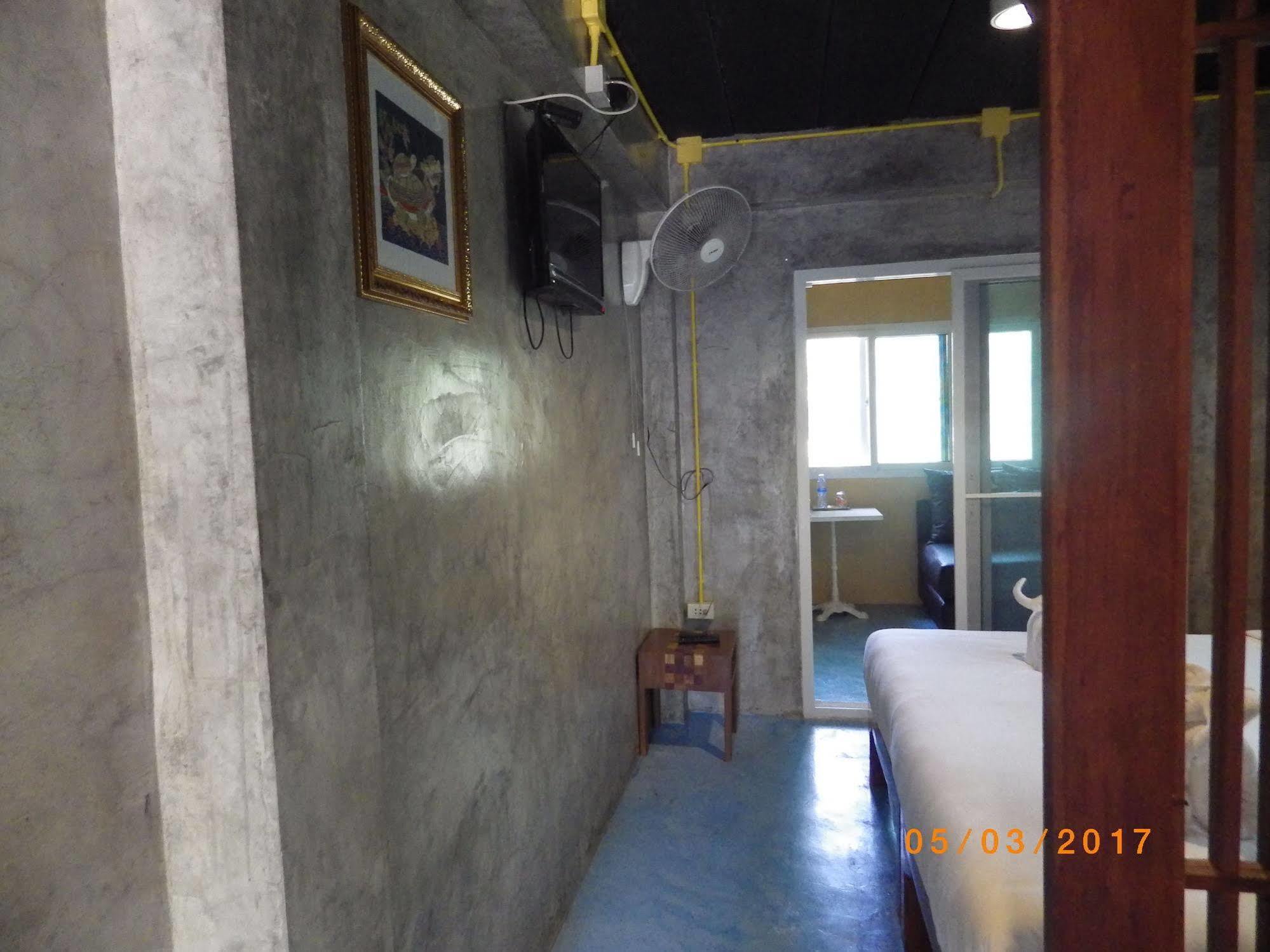 Hotel The Sun Koh Phayam Exterior foto